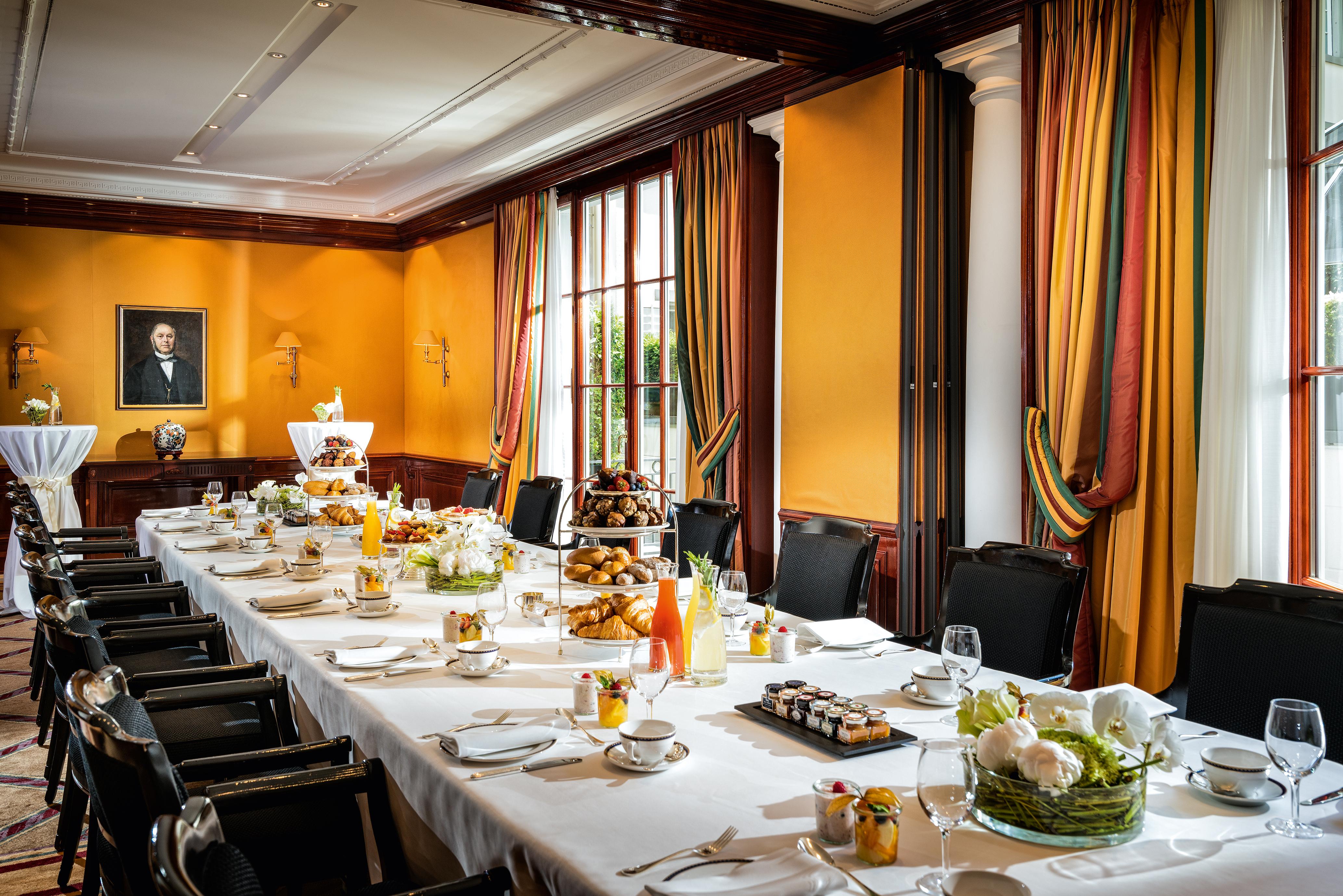 Otel Baur Au Zürih